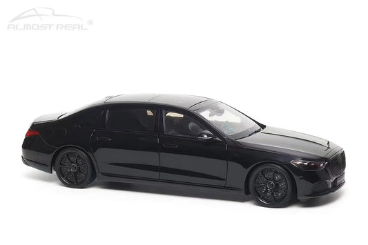 Almost real 1/18 Mercedes-Benz Maybach S680 new S-class alloy car model