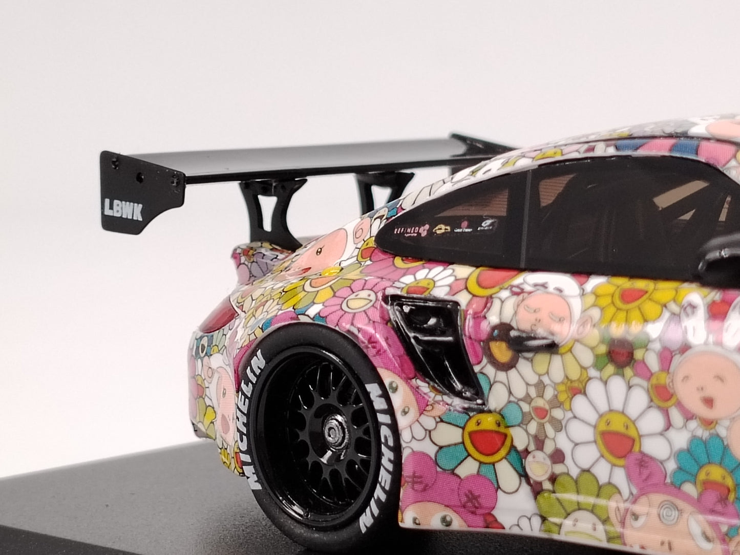 GT Spirit 1/43 Porsche 997 LBWK Sunflower Simulation Car Model Ornaments