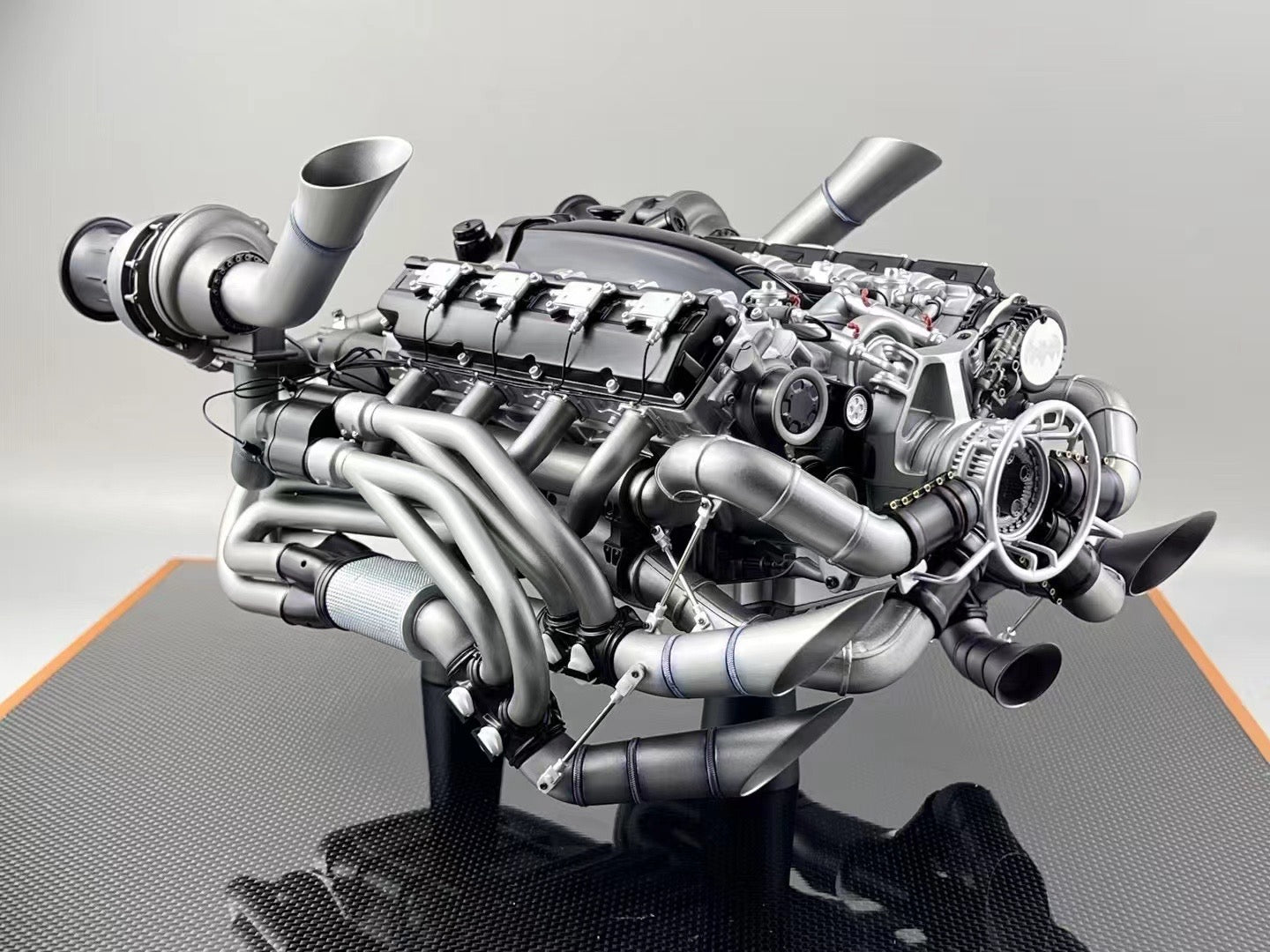 LadyBug 1/6 scale BatMobile Engine Batmobile engine model ornament gift