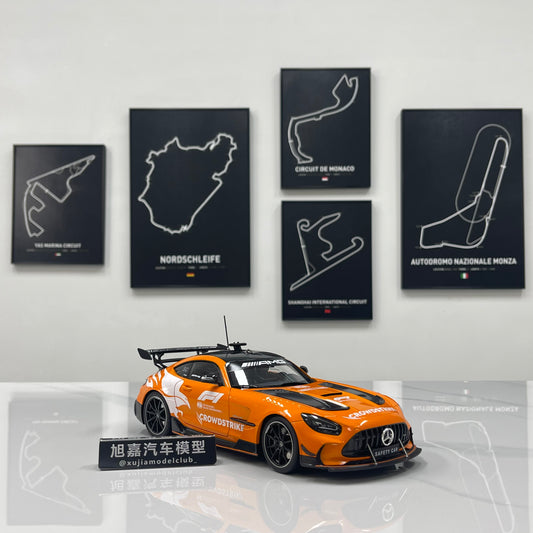 MINICHAMPS 1/18 Mercedes-AMG GT BLACK SERIES SILVERSTONE 2025 Safety Car Orange 110032092