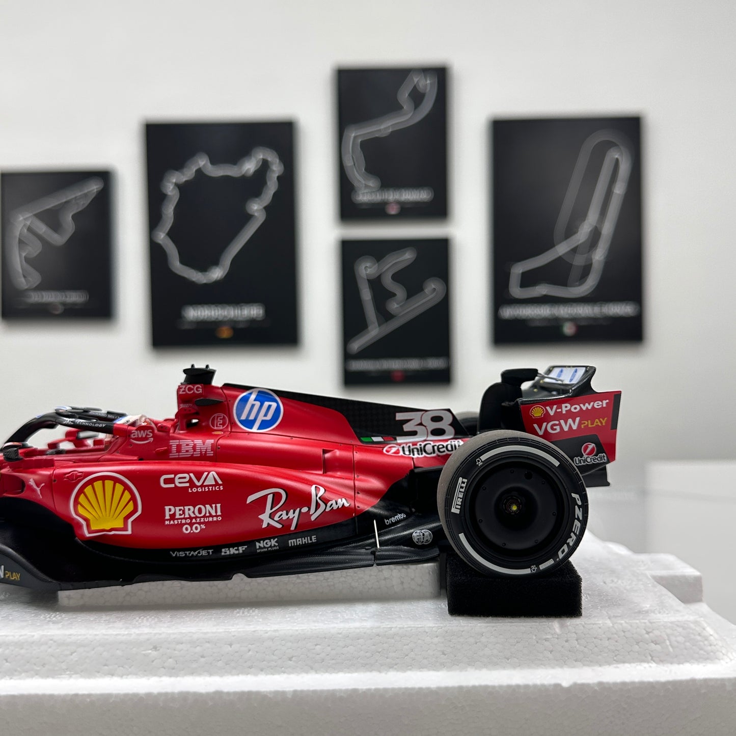 BBR 1/18 Ferrari SF-23 #38 Zhou Guanyu Red BBR2318T38