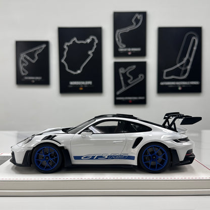 GH MODEL 1/18 Porsche 992 GT3RS, Sky Grey Limited Edition Model Car Figurine