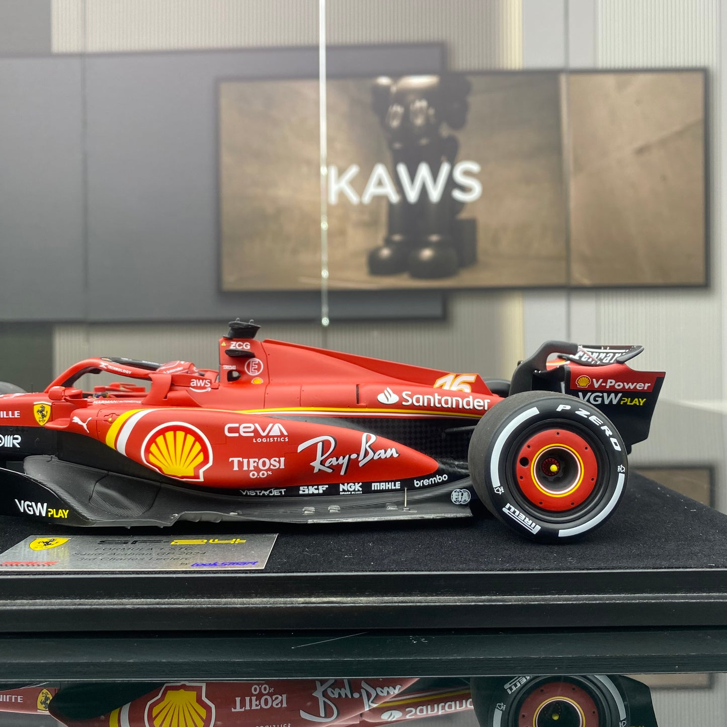 looksmart 1/18 Ferrari SF-24 2024 Saudi Grand Prix F1 third place No. 16 Leclerc
