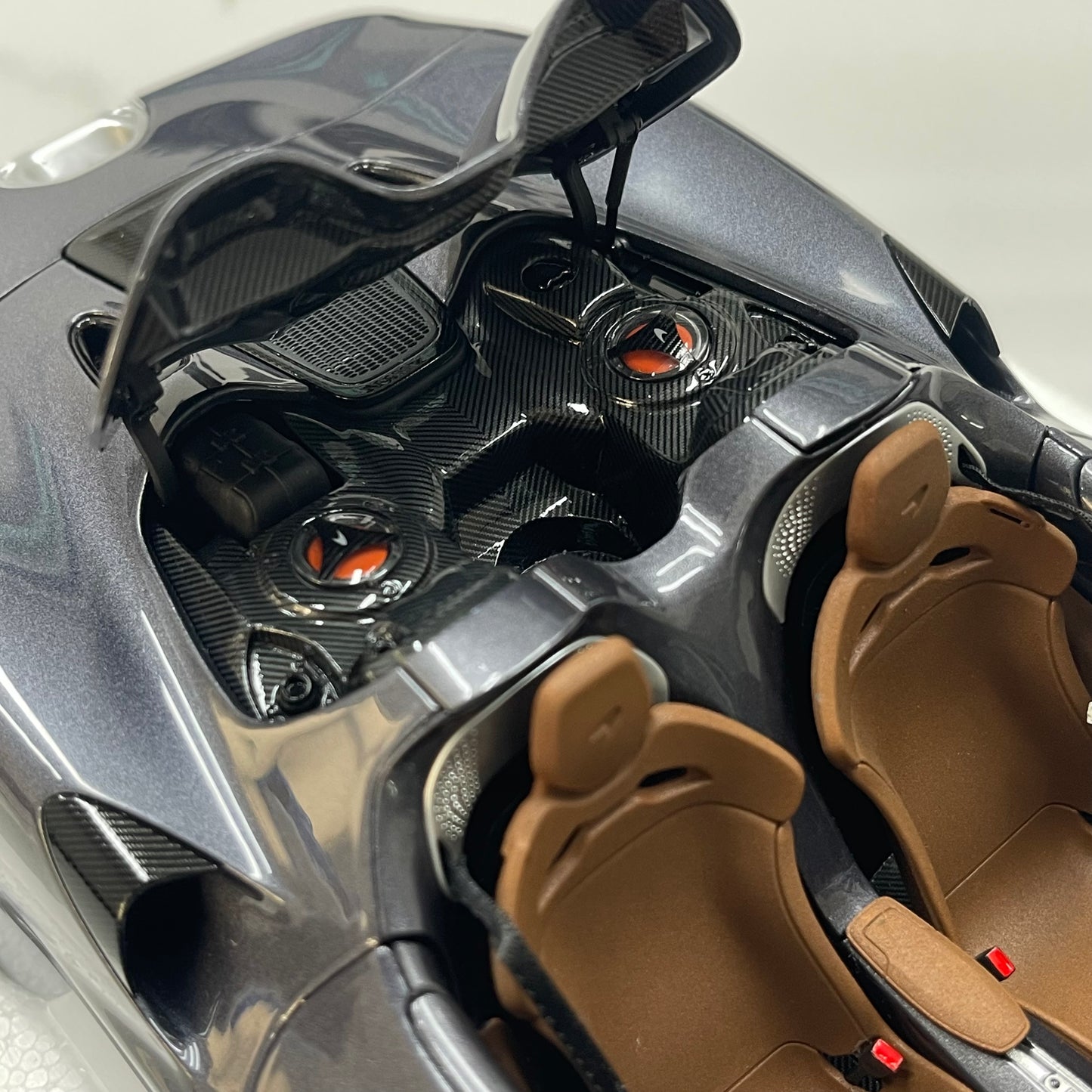 LCD 1/18 McLaren Elva Diecast Model – Metallic Grey (LCD18015-HGM)