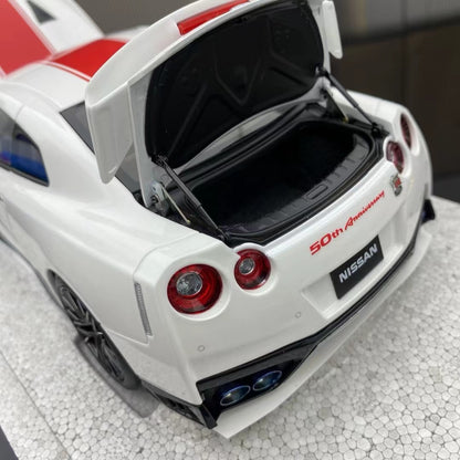 MH 1/18 Nissan GTR R35 50th Anniversary Alloy Full Opening Simulation Car Model

Nissan GTR R35 White