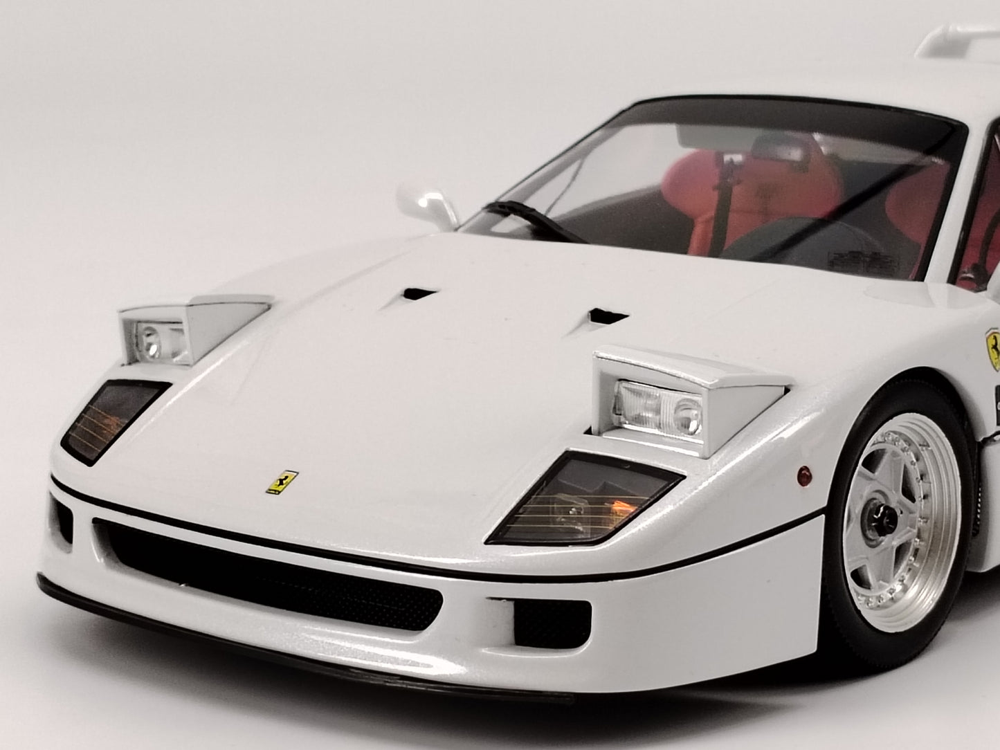 kyosho 1/18 Ferrari F40 Pearl White Alloy Full Open Car Model