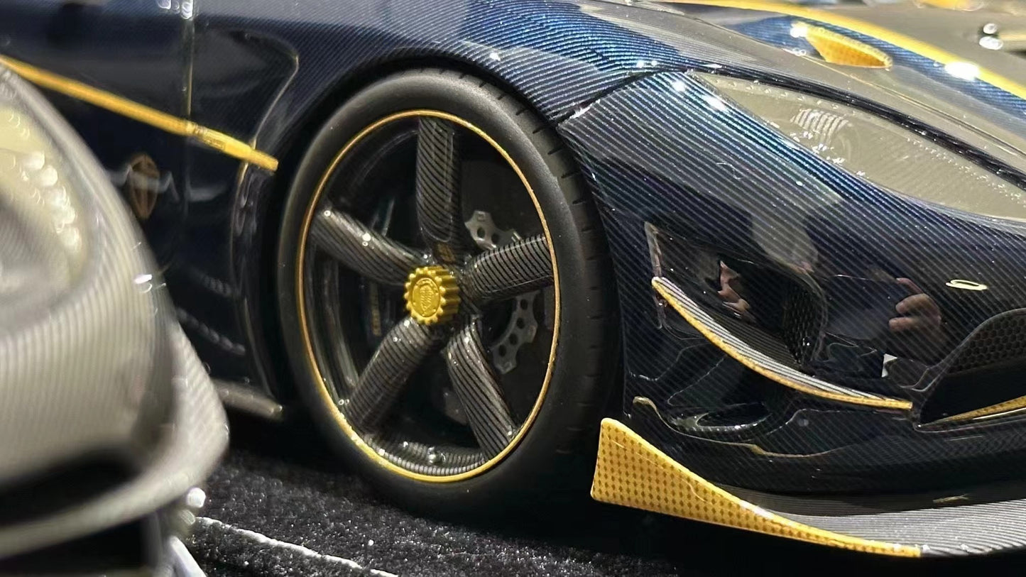 HH Model 1/18 Koenigsegg Agera RS Simulation Car Model Ornaments