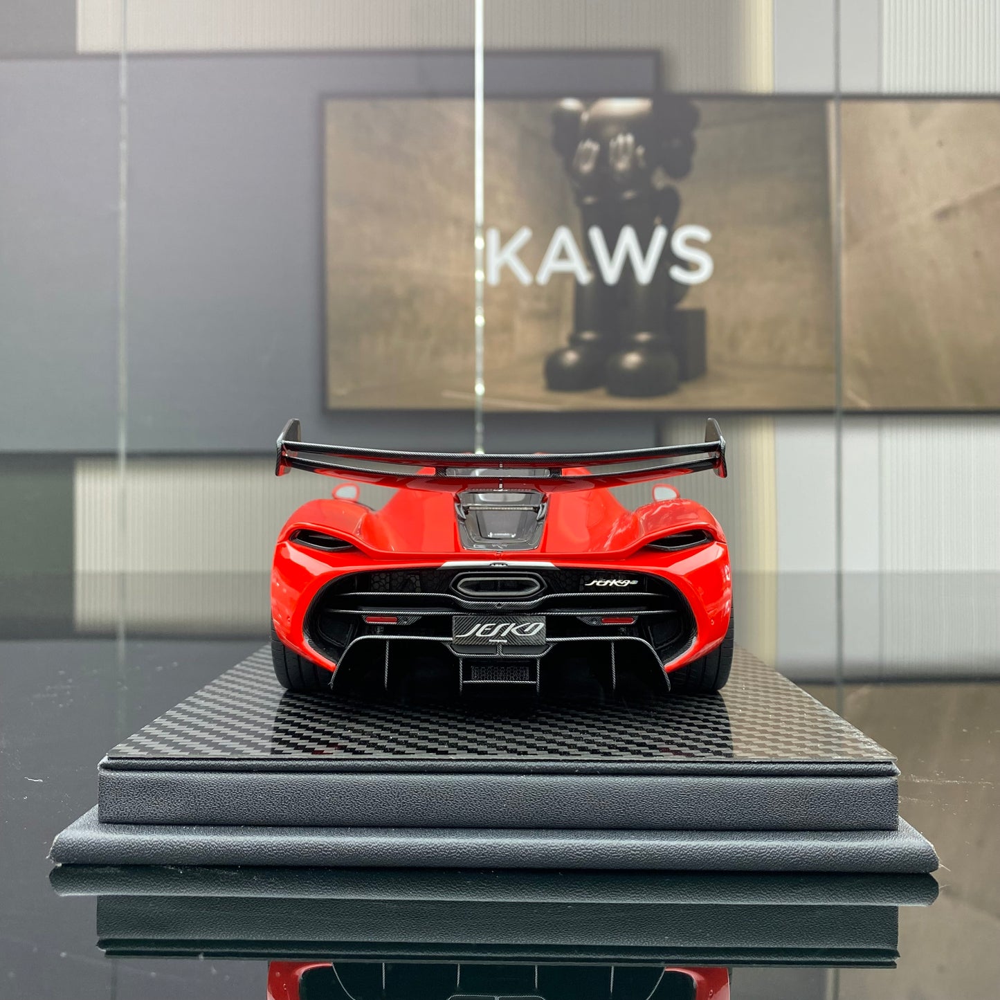 FRONTIART 1/18 Koenigsegg Jesko red simulation car model ornament