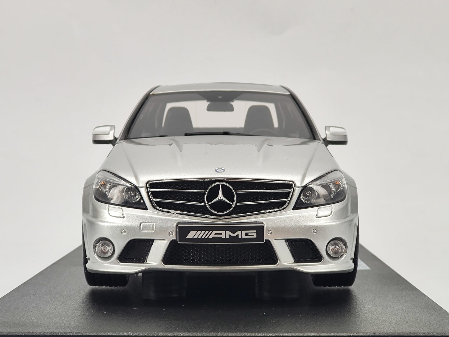 GT SPIRIT 1/18 Mercedes-Benz C63 Simulation Model Car Ornaments