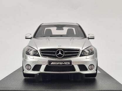 GT SPIRIT 1/18 Mercedes-Benz C63 Simulation Model Car Ornaments