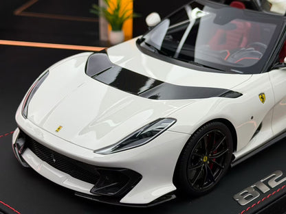 BBR 1:18 Ferrari 812 Competizione Aperat 23/24  DDJ004
