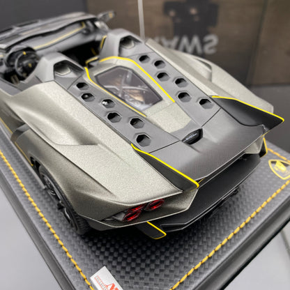 Colección de adornos de simulación de coche Lamborghini Autentica Roadster MR 1/18