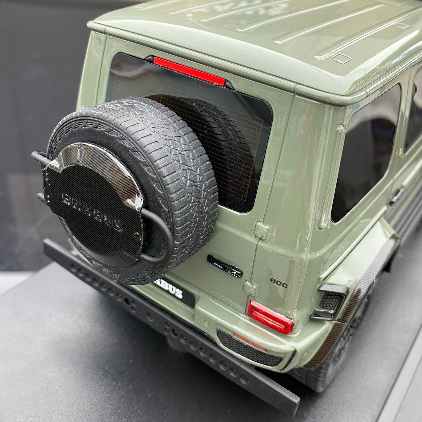 GT Spirit 1/18 Mercedes-Benz Brabus 800 4x4 Big G resin limited edition car model with display box