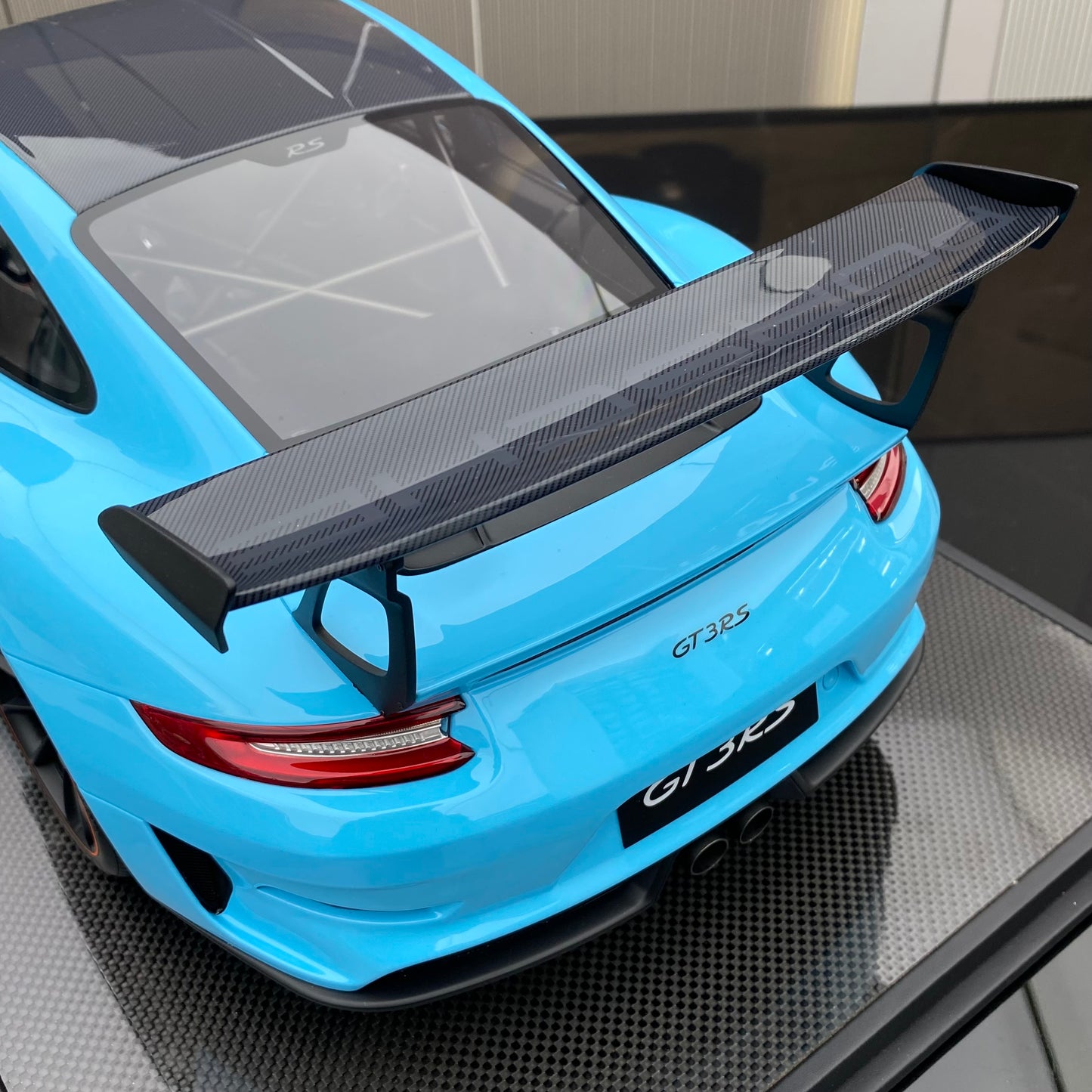 DM 1/8 Porsche 911 GT3RS high-end ornamental resin limited edition car model