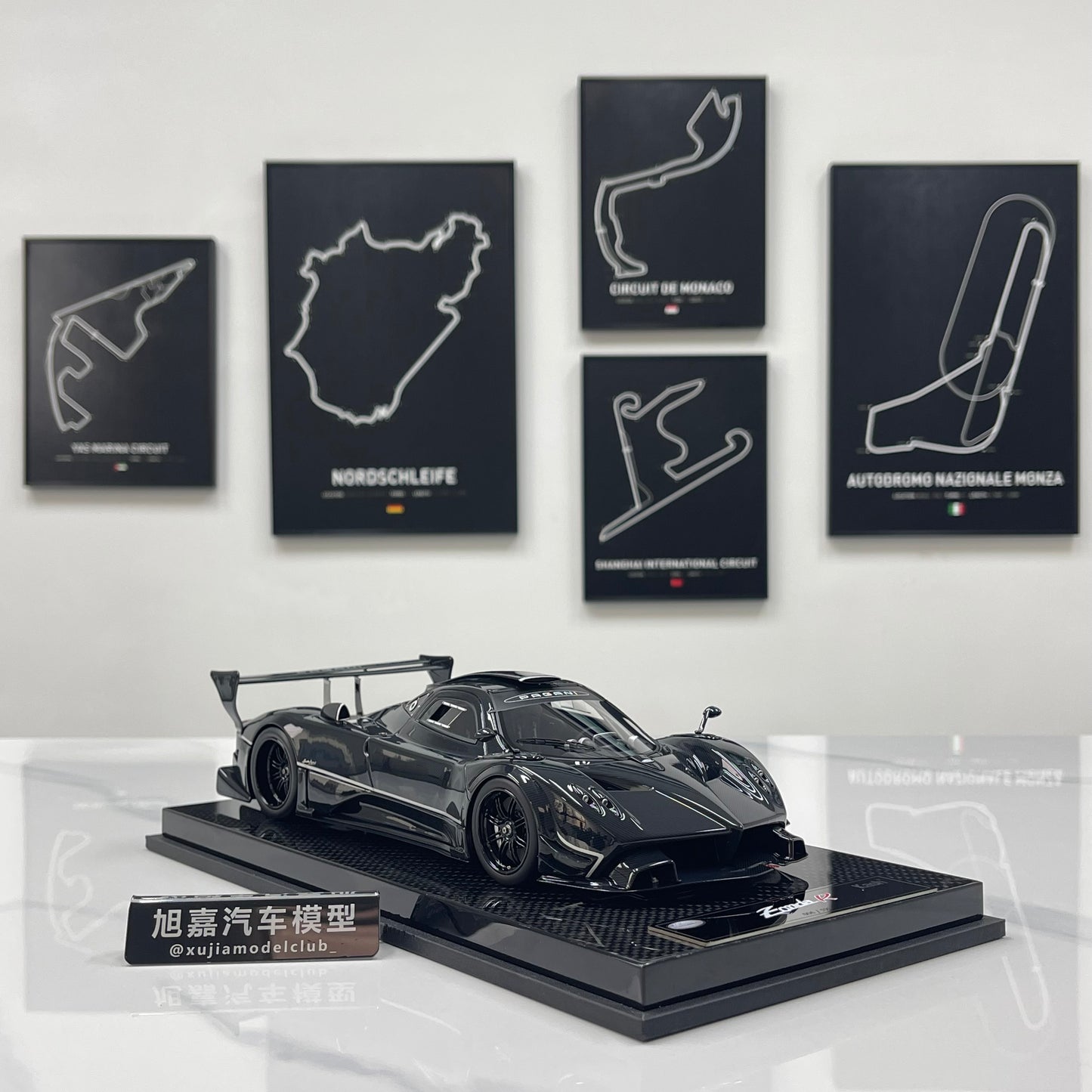 KASH MODEL 1/18 Pagani Zonda R Gloss Carbon Black KPZR002