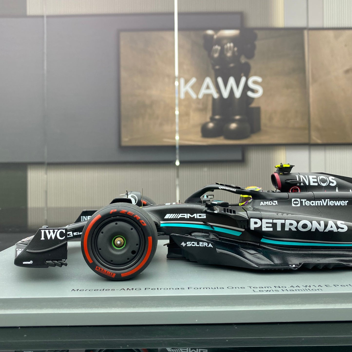 SPARK 1/18 Mercedes-Benz AMG F1 Team W14 2023 Spanish Runner-up Hamilton Black and Green Painting 18S906