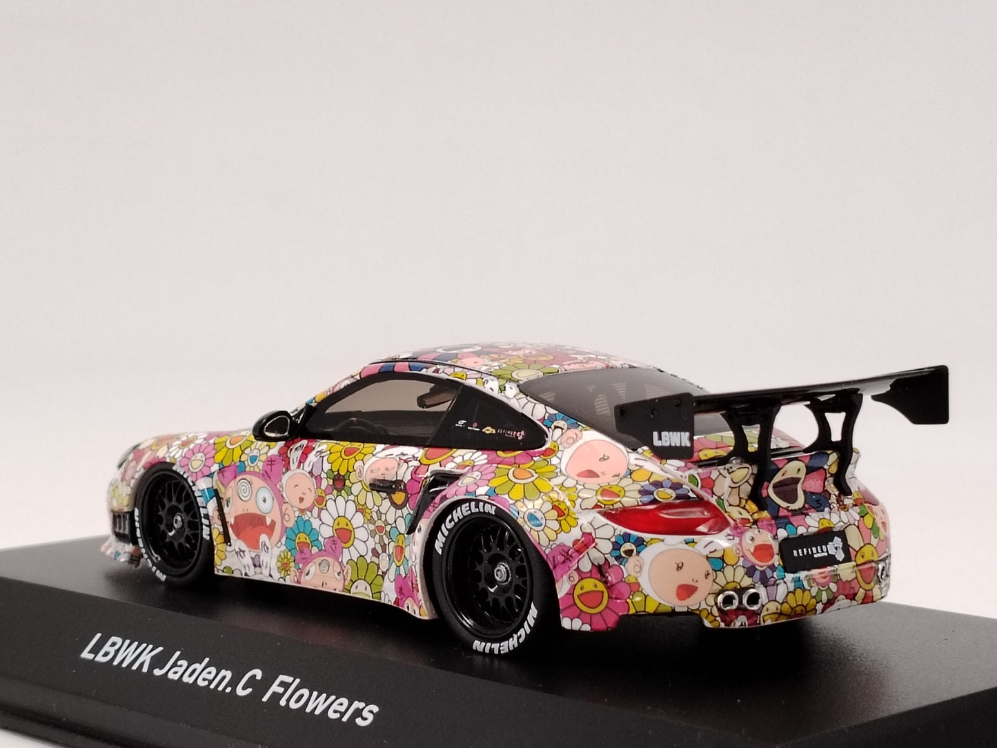 GT Spirit 1/43 Porsche 997 LBWK Sunflower Simulation Car Model Ornaments