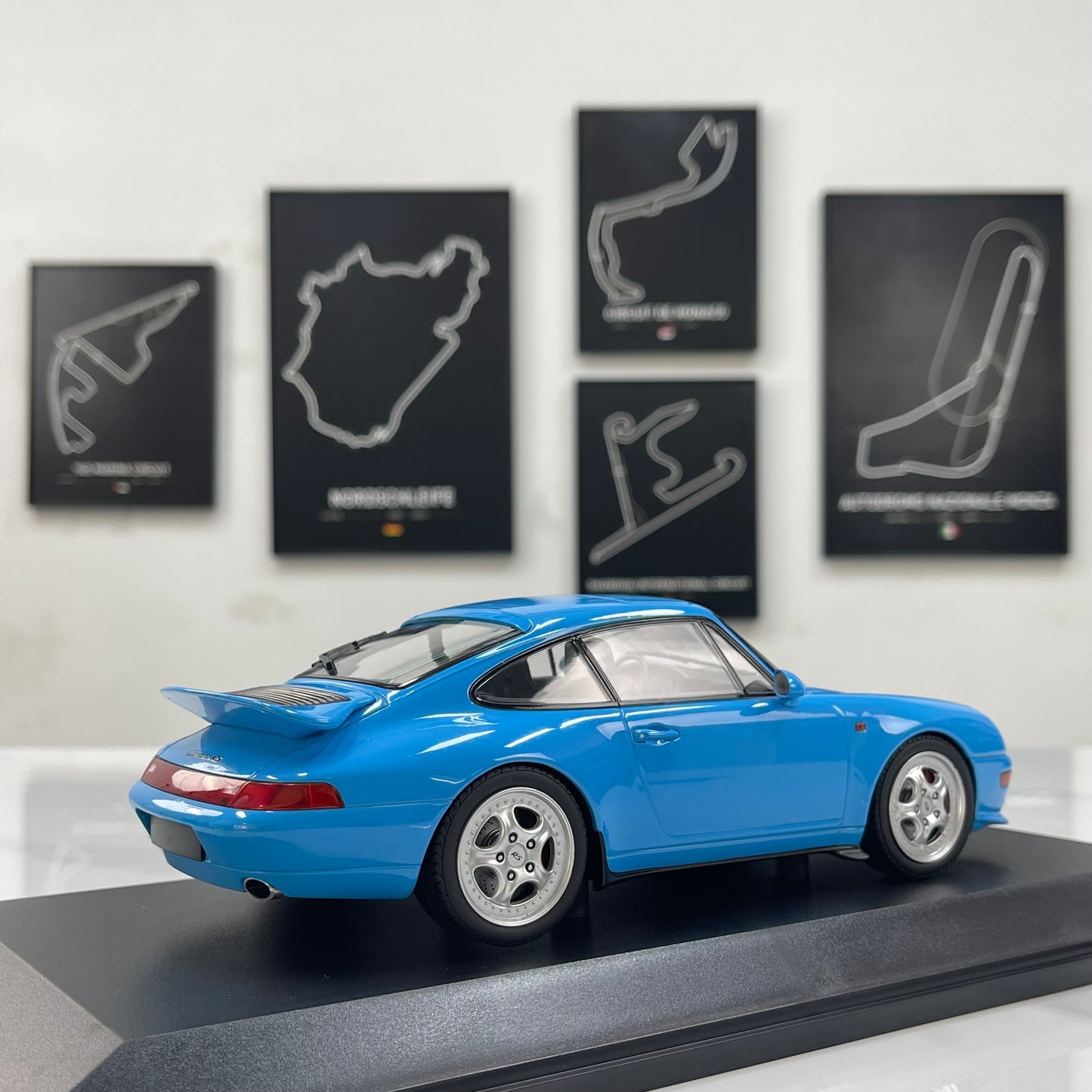 MINICHAMPS 1/18 Porsche 911 RS (993) - 1994 Blue 155061121