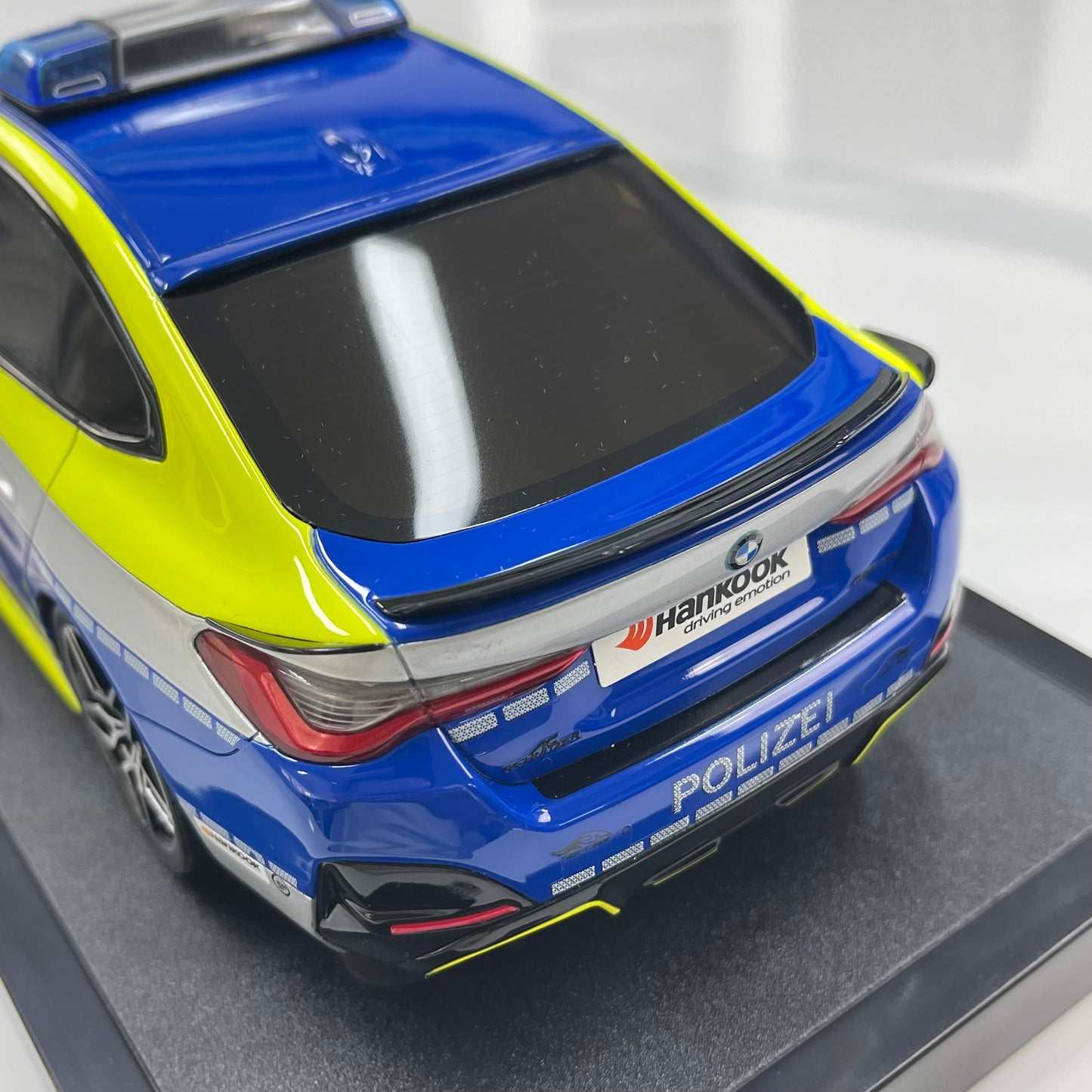 OTTO 1/18 BMW AC Schnitzer ACS4 Polizei 2022 (Blue & Silver Livery) OT1205