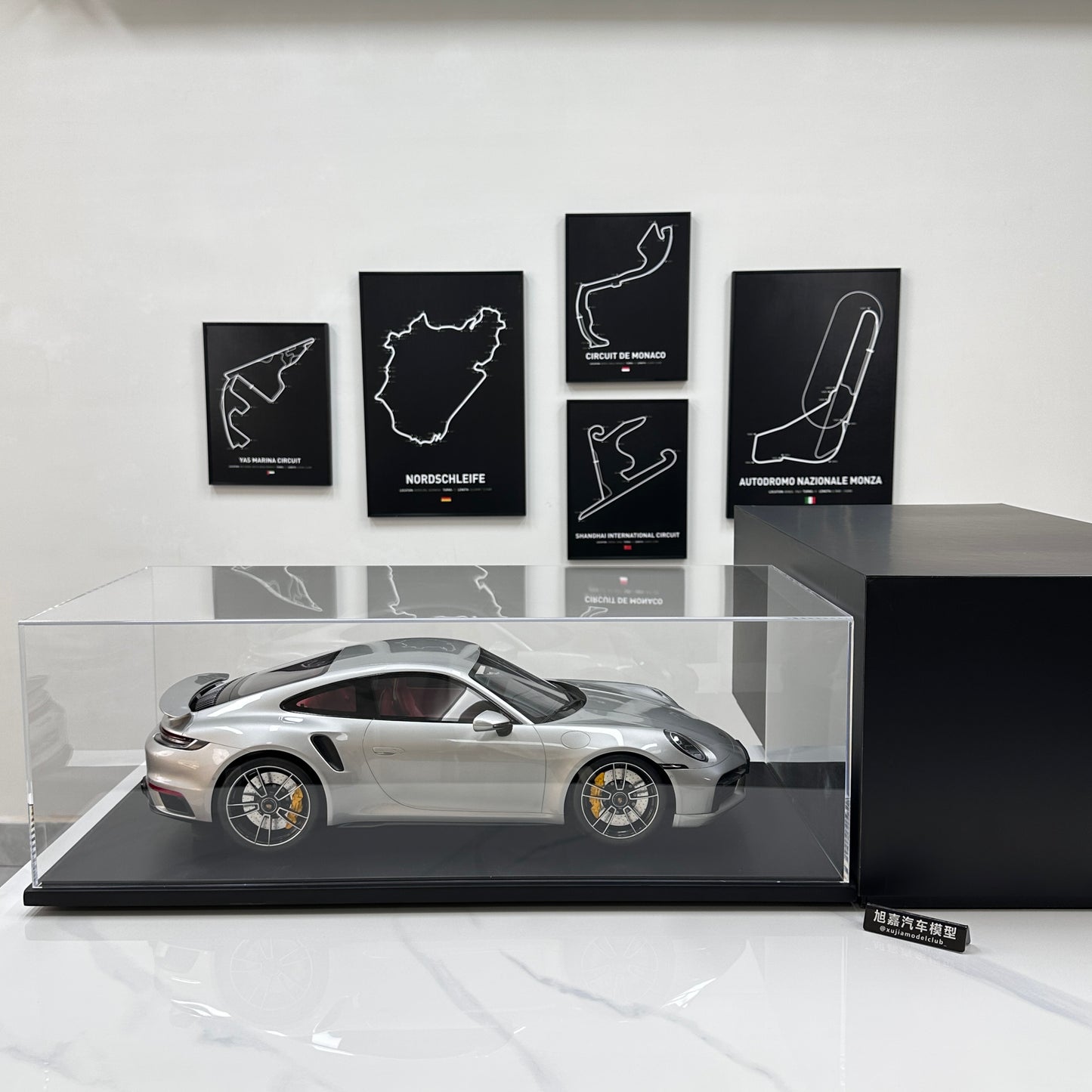 GT Spirit 1/8 Porsche 911 [992.1] Turbo S – Silver (GTS801801)
