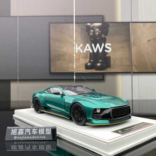 RUNNER 1/18 Aston Martin Valour Simulation Car Model Collection