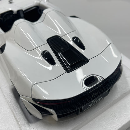 LCD 1/18 McLaren Elva Die-cast Model – Pearlescent White with Blue Interior (LCD18015-WH)