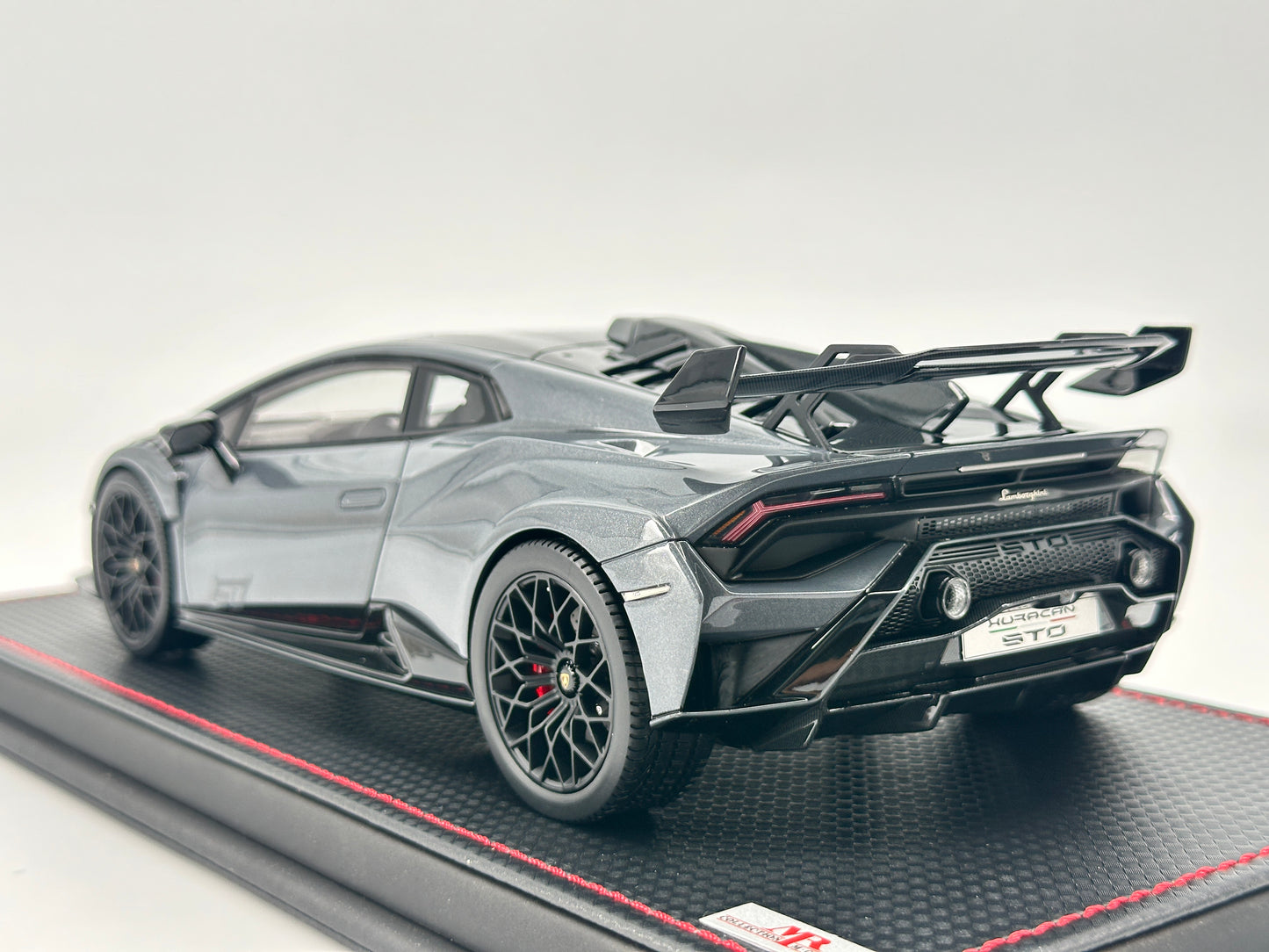 MR 1/18 Lamborghini Huracan STO 60th Anniversary Edition Simulation Car Model Lambo044SA