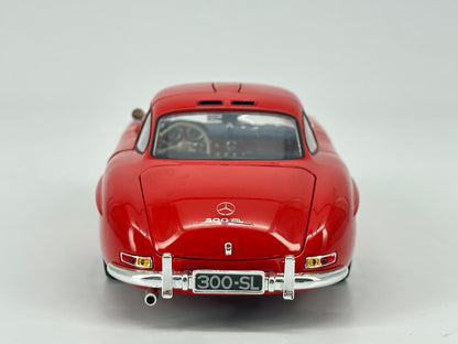 MINICHAMPS 1/18 Mercedes Benz 300SL Full Open Red Simulation Car Model 183039004