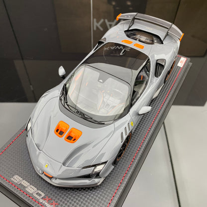 Ferrari SF90 XXStradale Nard Gray, edición especial, modelo de coche de simulación a escala 1/18