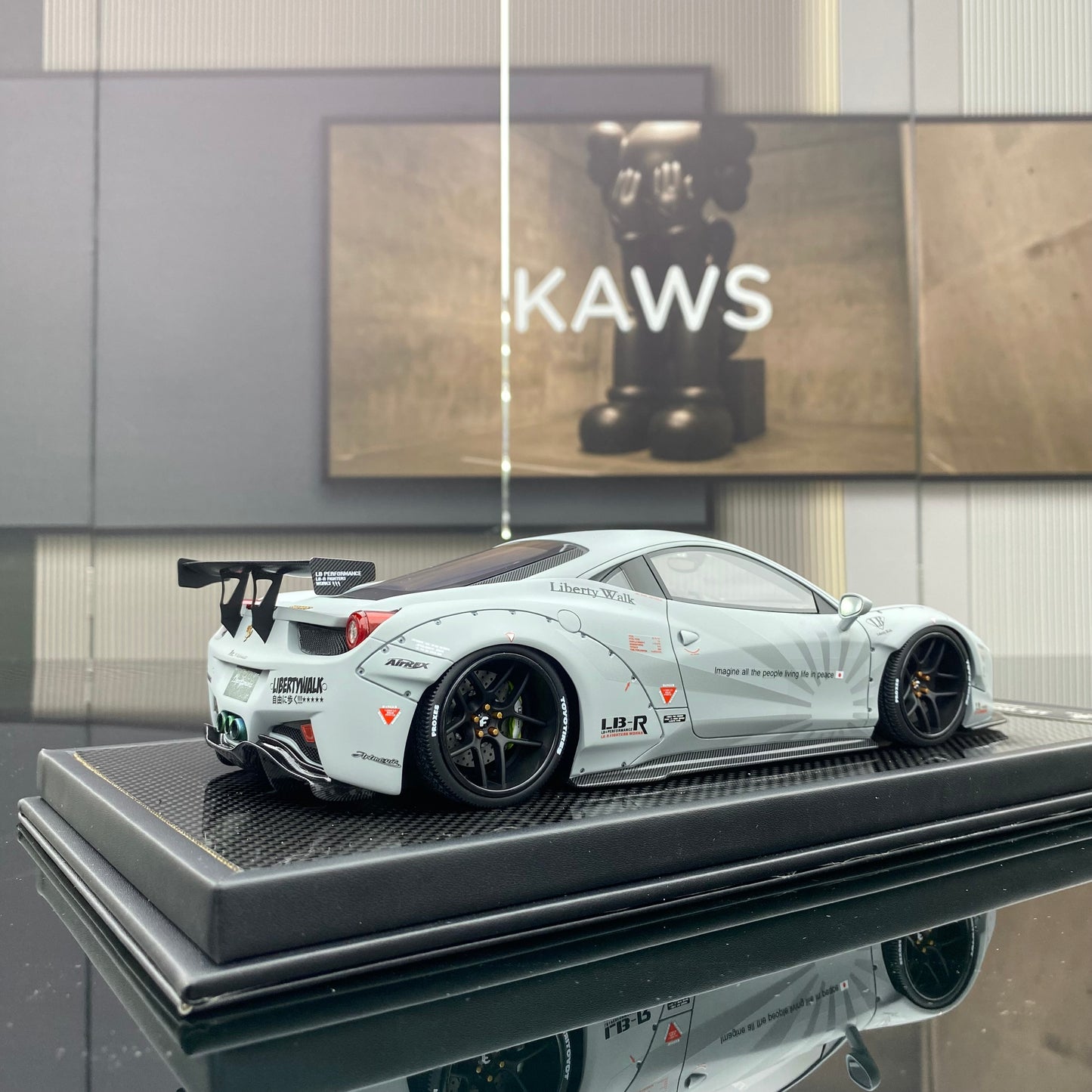 BBA CAR MODEL 1/18 Ferrari 458 modified gray simulation car model