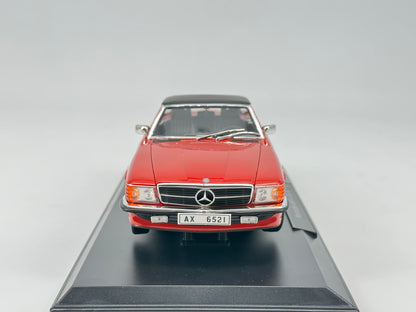 Norev 1/18 Mercedes Benz 350sl 1986 + Bruce Lee figure red car model