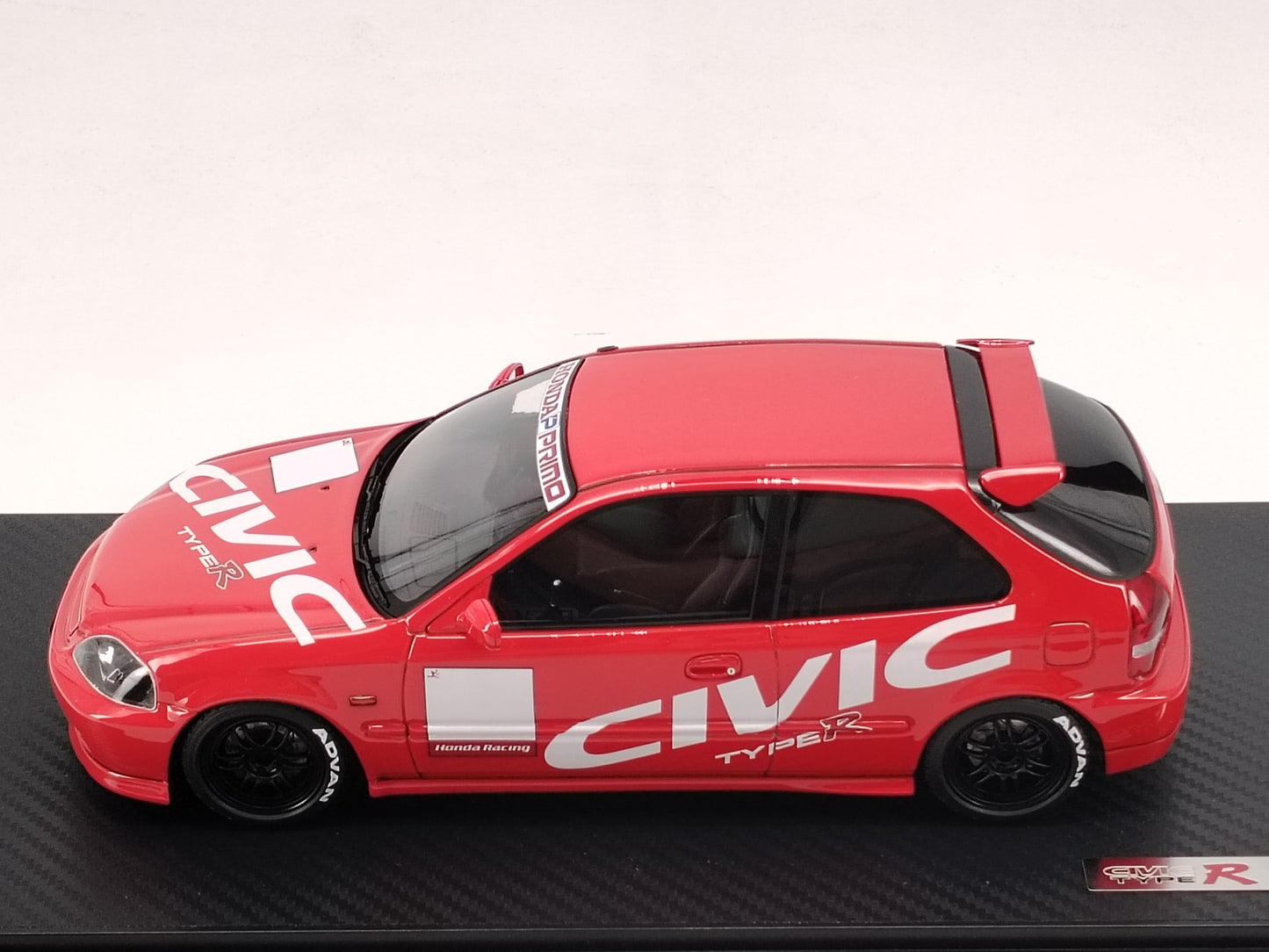 Ignition Model 1/18 Honda CIVIC (EK9) Type R resin car model