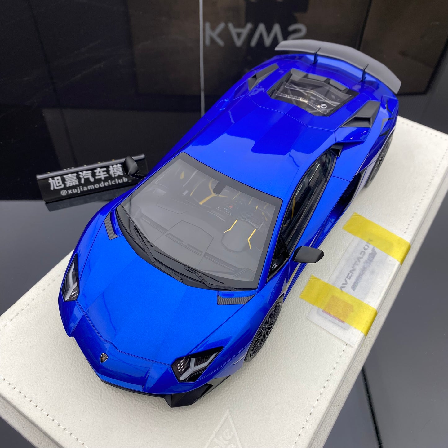 MAKE UP 1/18 Lamborghini Aventador LP750-4 SV limited edition car model