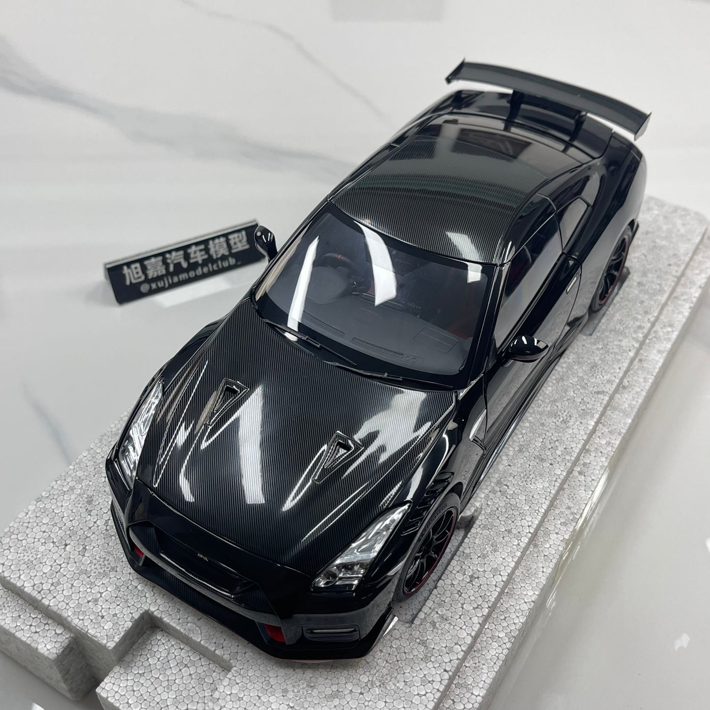 MOTORHELIX 1/18 Nissan GT-R NISMO (R35) Special Edition 2022 – Meteor Flake Black (MH379)