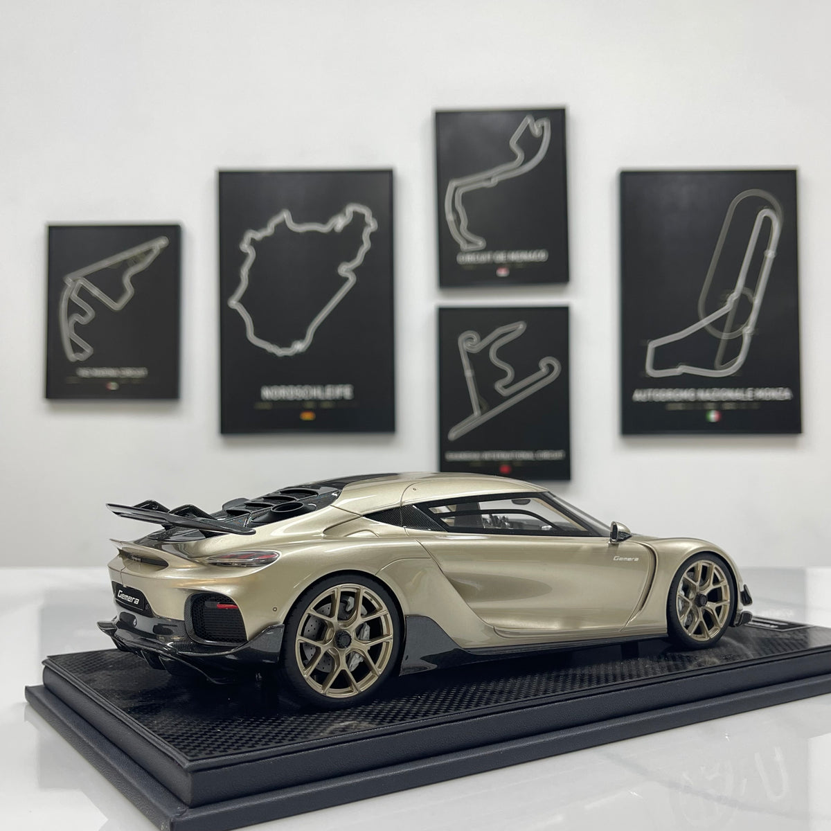 FrontiArt 1/18 Koenigsegg Gemera - Champagne - FA207