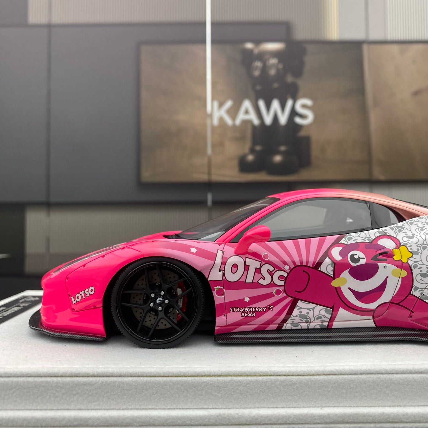 BBA CAR MODEL 1/18 Ferrari 458GT pink limited edition car model ornament