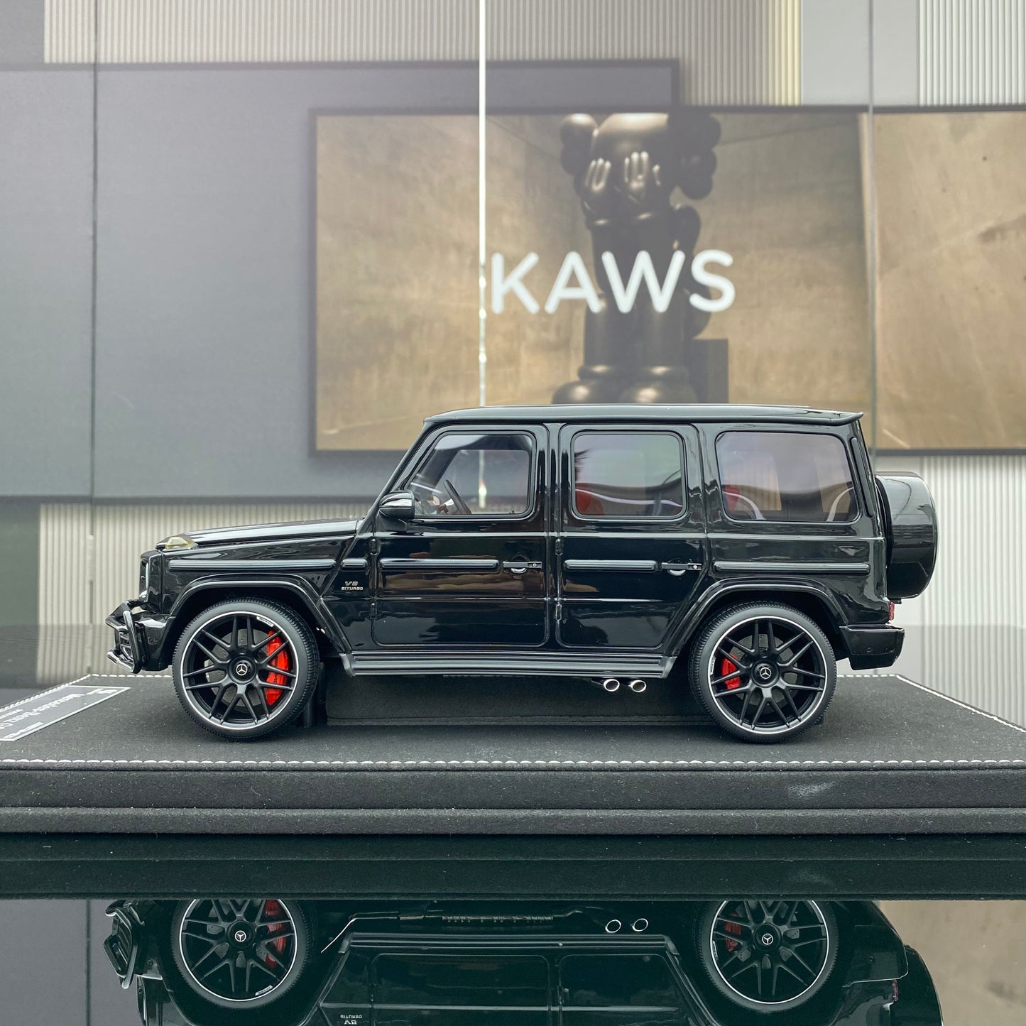 VEHICLE Art 1/18 Mercedes-Benz G63 black simulation car model ornament