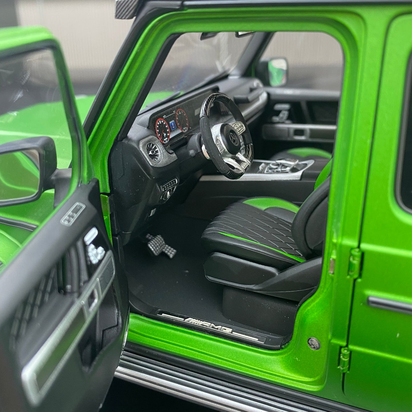 Almost Real 1/18 Mercedes-Benz AMG G63 4X4² Matt Green Big G Car Model Ornament