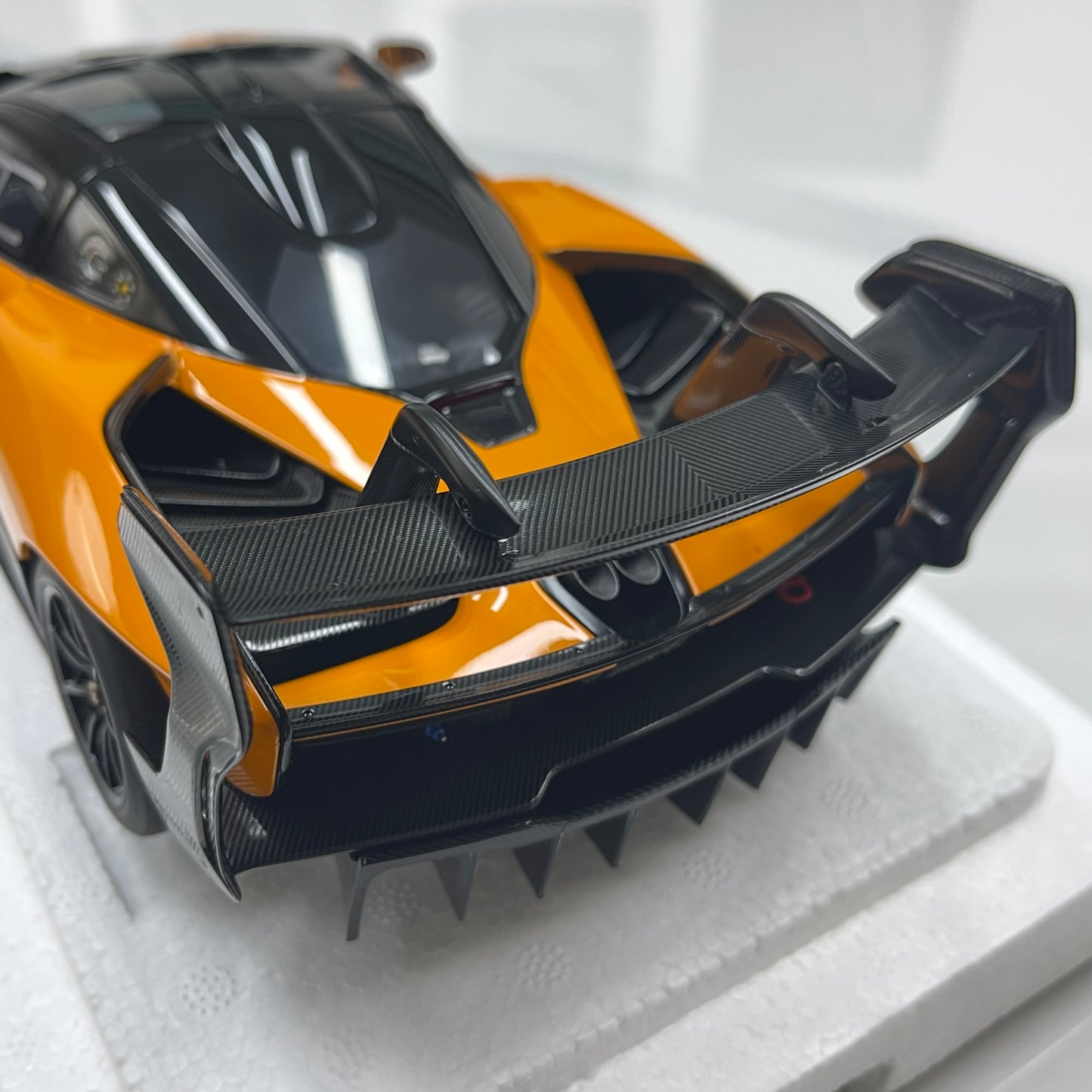 AUTOart 1/18 McLaren Senna GTR – Orange (81956)