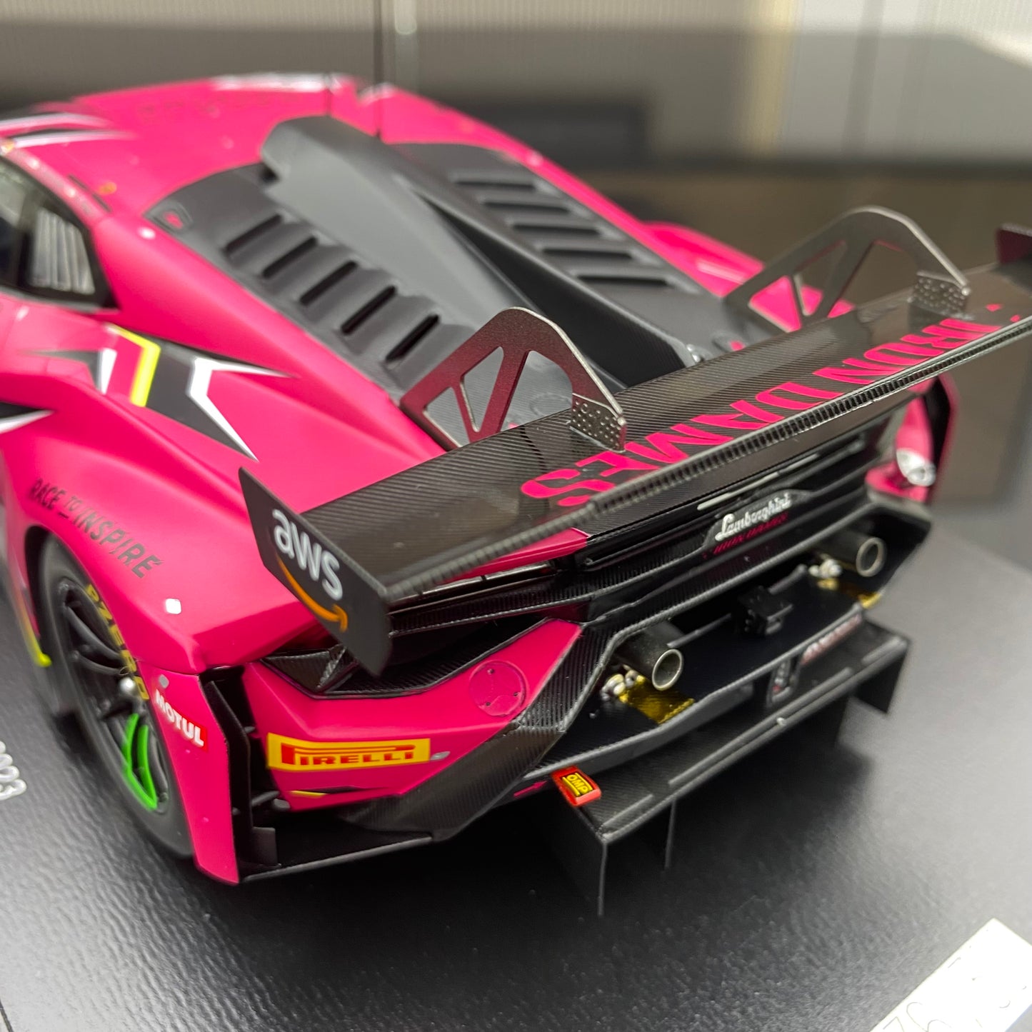 SPARK 1/18 Lamborghini Huracan GT3 EV02 Iron Dames Team 2023 Spa Endurance Race No. 83 Pink Simulation Car Model Ornament