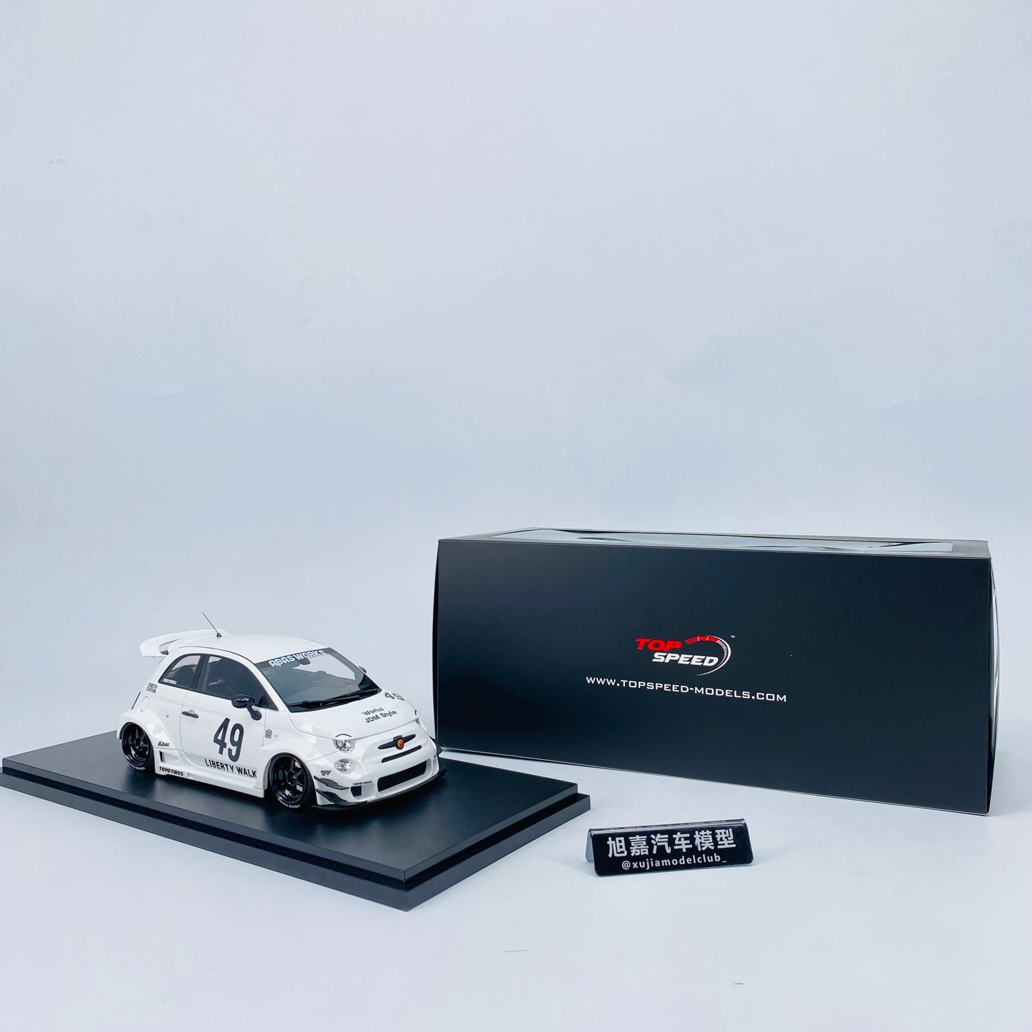 Topspeed 1/18 Abarth 595 LBWK simulation car model