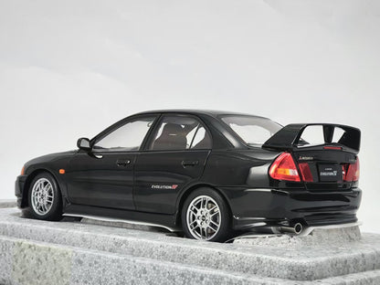 MOTORHELIX 1/18 Mitsubishi EVO All-Opening Alloy Car Model