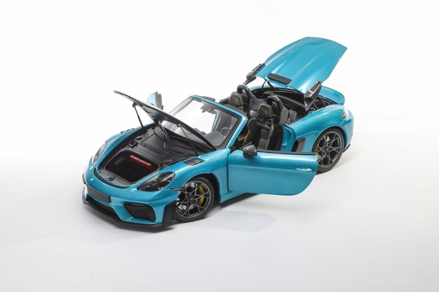 MINICHAMPS 1/18 Porsche 718 Spyder Rs 2024