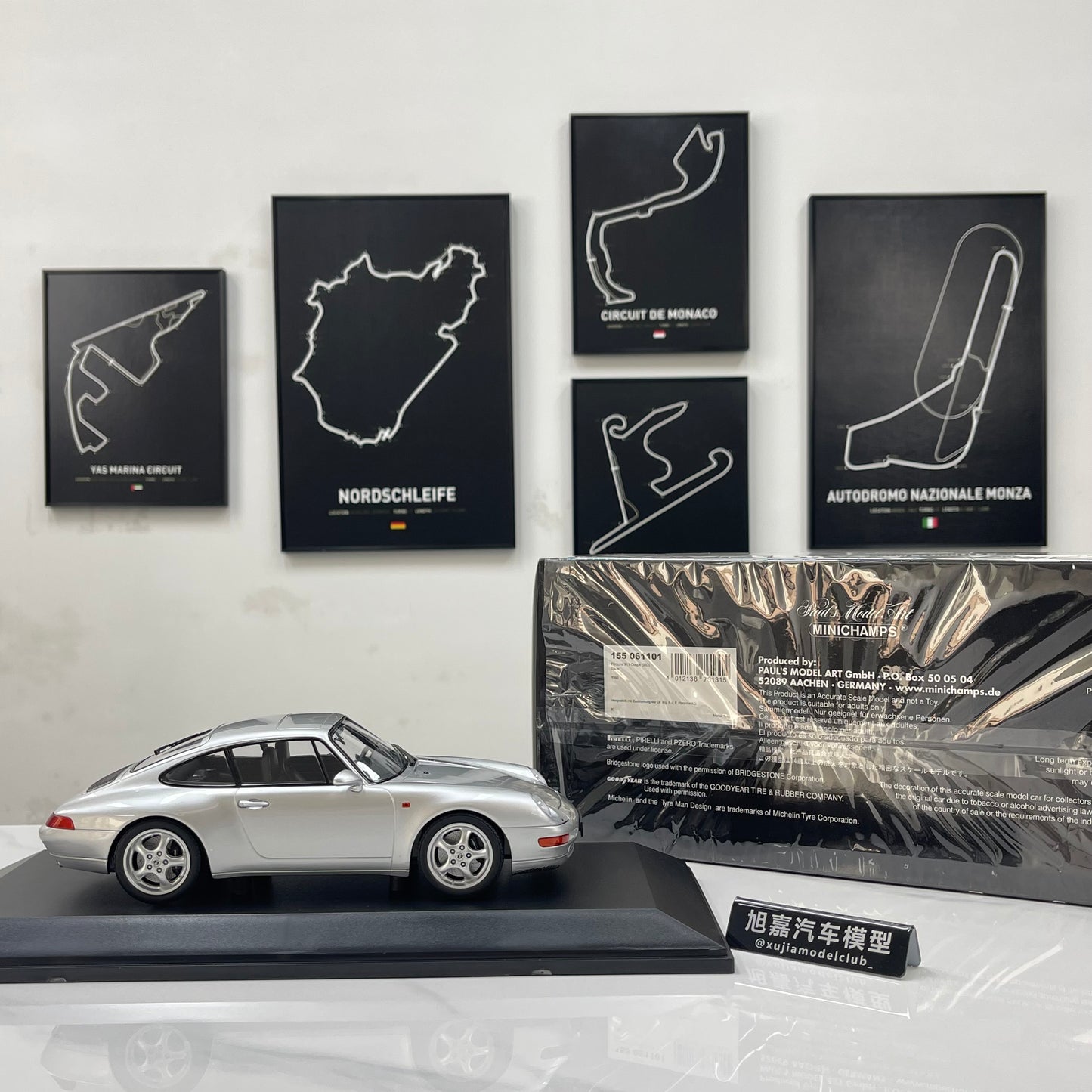 MINICHAMPS 1/18 Porsche 911 (993) 1993 Silver 155061101