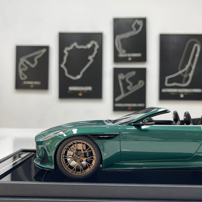 MOTORHELIX 1/18 Aston Martin DB12 Volante (Convertible) – Qilun Green (MH394)