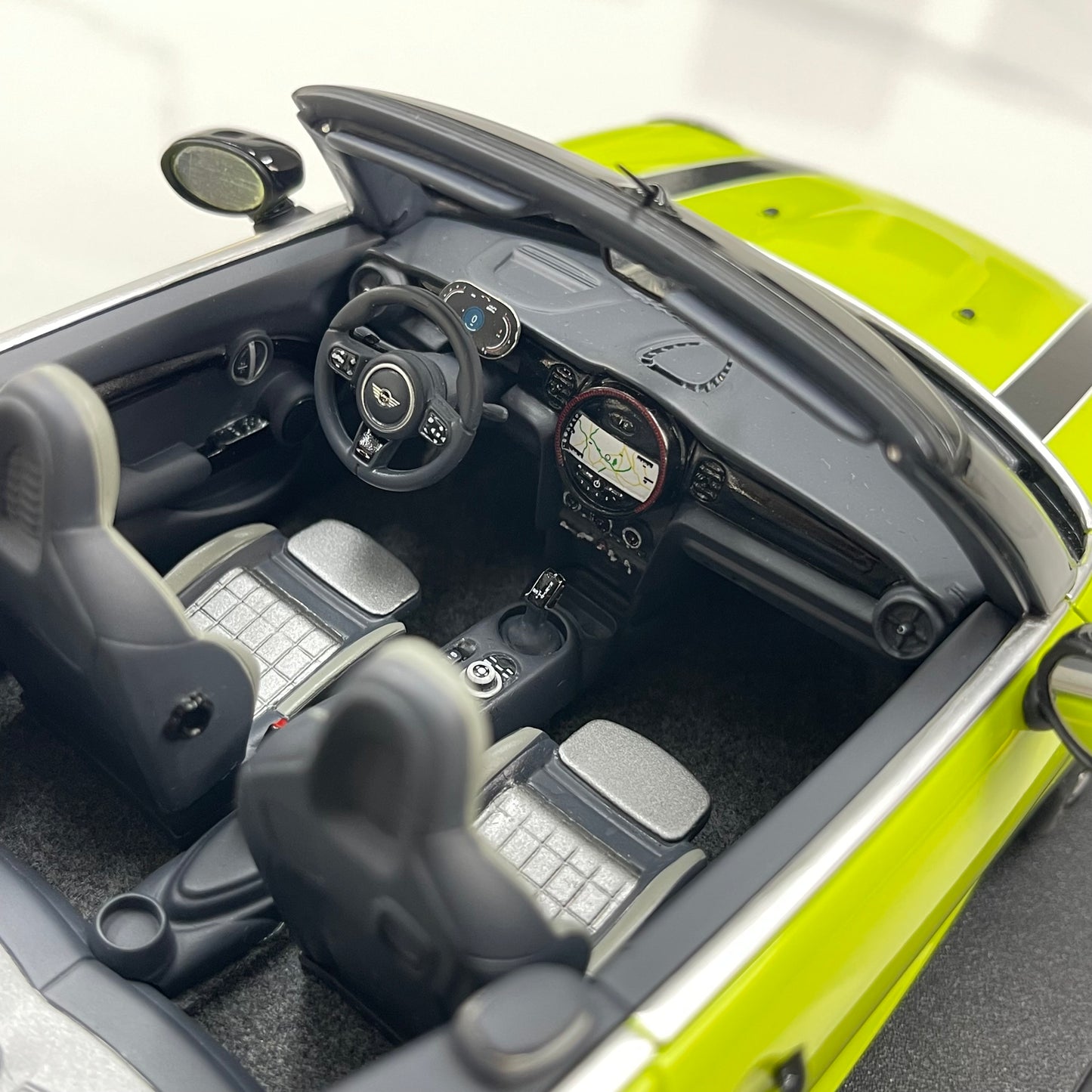 OTTO 1/18 MINI JCW Cabrio Zesty Yellow OT1303