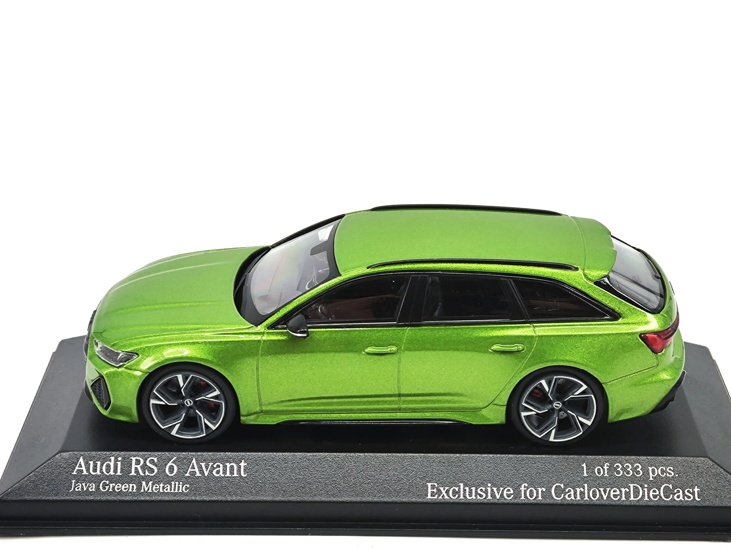 MINICHAMPS 1/43 Audi RS6 Alloy Enclosed Car Model Ornaments