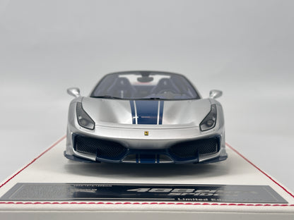 DM 1/18 Ferrari 488 Pista Spider White Base with Metallic Silver/Blue Decals Simulated Car Model FPC015A