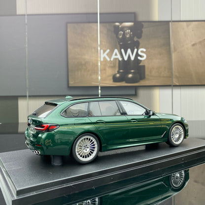 GT Spirit 1/18 BMW ALPINA B5 TOURING Green Simulation Car Model Ornament
