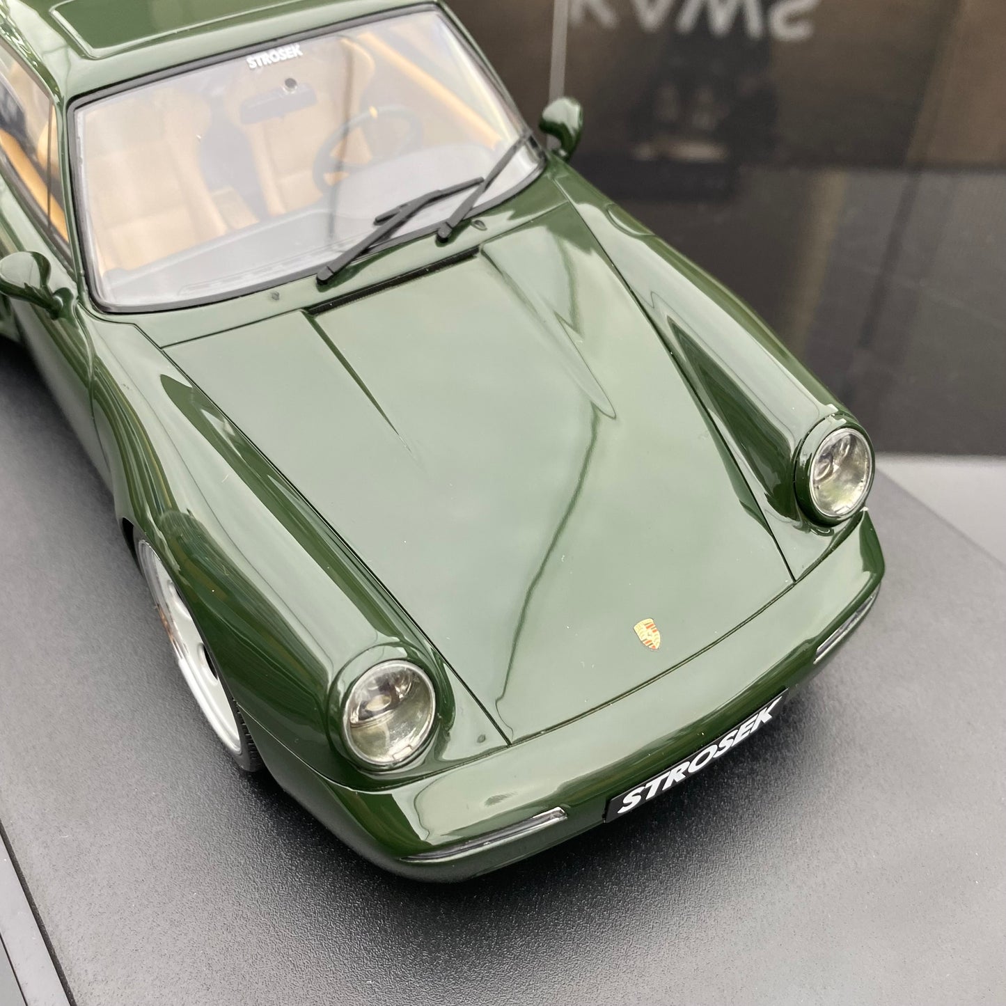 GT Spirit 1/18 Porsche 911 MEGA 30 JAHRE resin enclosed model ornaments